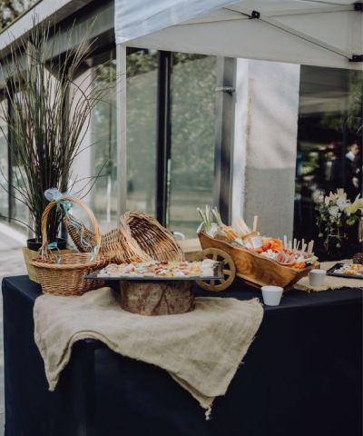 buffet d'un traiteur pour un mariage 